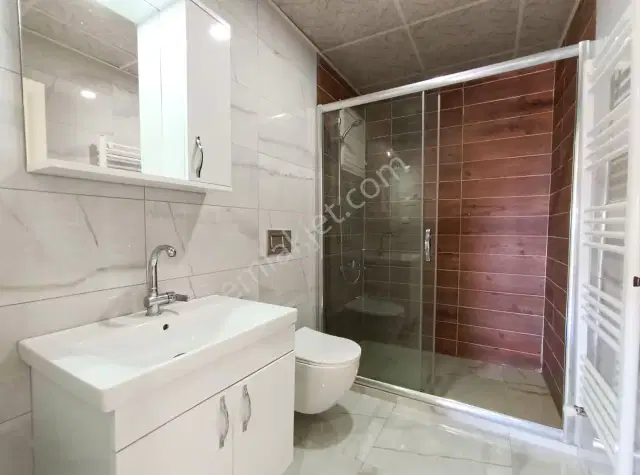 Mazıdağı Çankaya Mah. Şehir Hst Yakını Siteiçi Kiralık 3+1 Daire — görsel 16